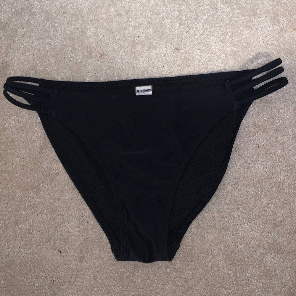 Old Navy cut out bikini bottoms